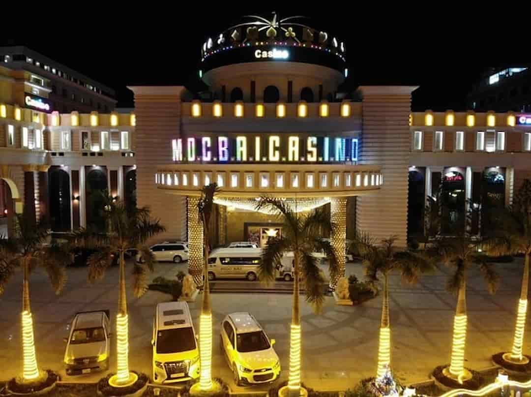 Không gian thoáng mát, lộng lẫy tại Moc Bai Casino Hotel 