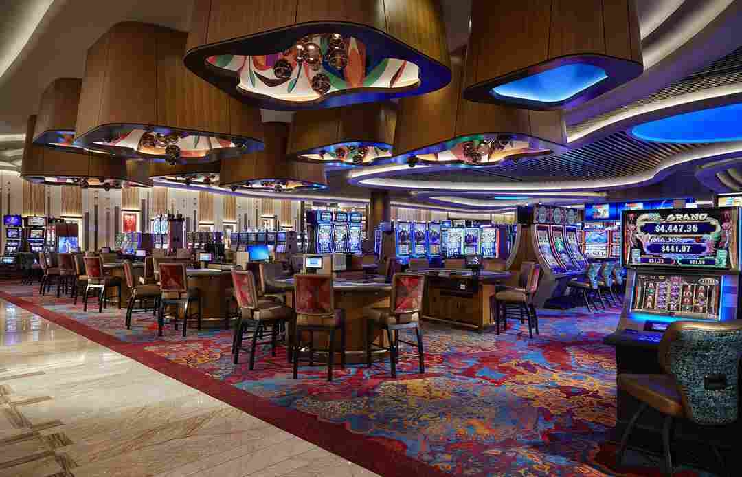 Holiday Palace Resort & Casino với không gian rộng lớn 