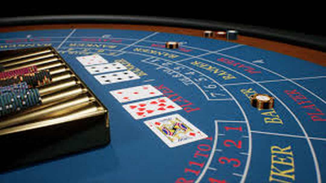 Baccarat luôn là game ăn khách nhất tại Roxy Casino